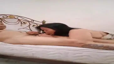 Paman Ajak Bibi Hangatkan Ranjang Hotel Hot poster